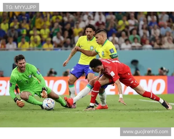 巴西对克罗地亚世界杯直播:桑巴军团迎战格子军团激战正酣